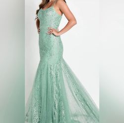 Style EW34045 Ellie Wilde Green Size 0 Ew34045 Military Bridesmaid Mermaid Dress on Queenly