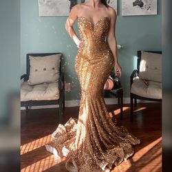 Portia and Scarlett Gold Size 12 Plunge Strapless Mermaid Dress on Queenly