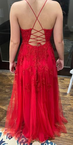 Faviana Red Size 6 Plunge Prom Straight Dress on Queenly