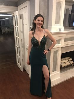 Faviana Green Size 4 Plunge Sorority Formal $300 Straight Dress on Queenly