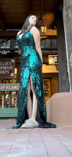 Windsor Multicolor Size 6 Jersey Pageant Side slit Dress on Queenly