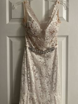 Paloma Blanca White Size 4 Lace Plunge Floor Length Mermaid Dress on Queenly