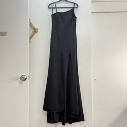 Style 28176 La Femme Black Size 10 Floor Length One Shoulder Polyester Side slit Dress on Queenly