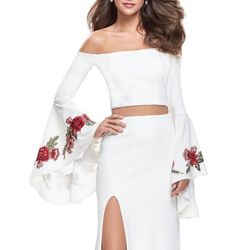 Style 25741 La Femme White Size 6 25741 Floor Length Long Sleeve Side slit Dress on Queenly