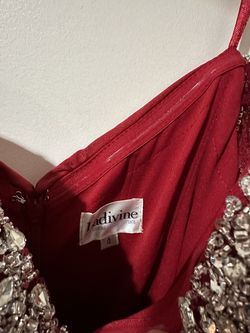 Cinderella Divine Red Size 4 Jersey Prom Plunge Side slit Dress on Queenly