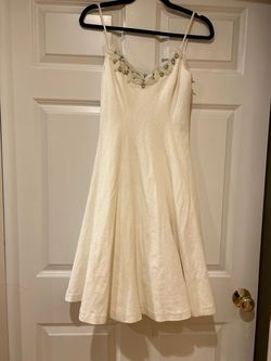 Vera Wang White Size 4 Free Shipping Engagement Military Straight Dress on Queenly
