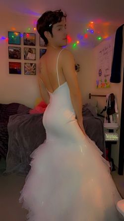 Lulus White Size 4 Floor Length Plunge Mermaid Dress on Queenly
