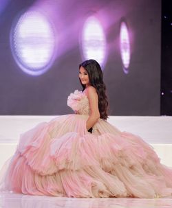 Tarik Ediz Pink Size 4 Pageant Ball gown on Queenly