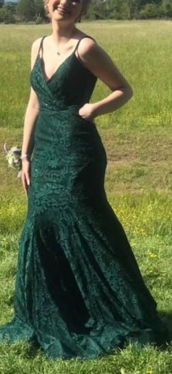 Style 28564 La Femme Green Size 6 Prom Plunge Floor Length Mermaid Dress on Queenly
