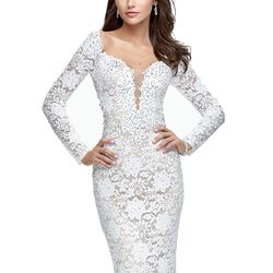 Style 25607 La Femme White Size 16 Train Long Sleeve Polyester Lace Mermaid Dress on Queenly