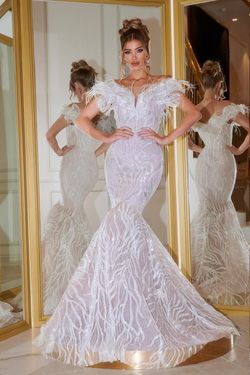 Style PS22227 Portia and Scarlett White Size 14 Prom Floor Length Ivory Mermaid Dress on Queenly