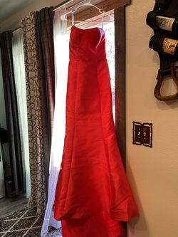 Sherri Hill Hot Pink Size 10 Barbiecore Strapless Train Dress on Queenly