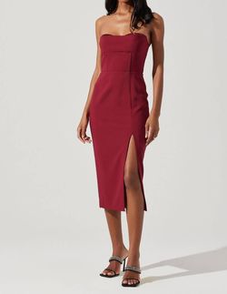 Style 1-3020406210-3471 ASTR Red Size 4 Black Tie Jewelled Side Slit Cocktail Dress on Queenly