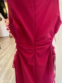 Why dress Pink Size 8 Swoop Cocktail Dress on Queenly