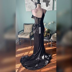 Portia and Scarlett Black Tie Size 4 One Shoulder Side Slit Floor Length Mermaid Dress on Queenly