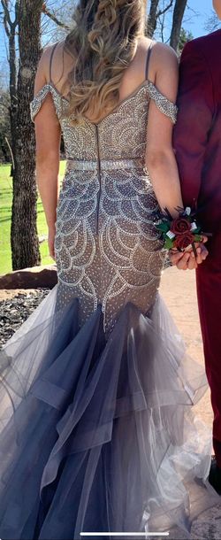 Lucci Lu Gray Size 4 Prom Medium Height Free Shipping Mermaid Dress on Queenly