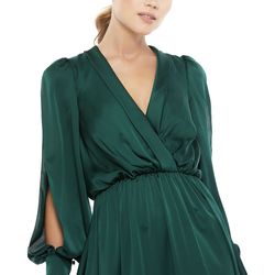 Style 49146 Mac Duggal Green Size 2 Satin Polyester Sleeves V Neck Side slit Dress on Queenly