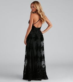 Style 05002-6274 Windsor Black Size 4 Tulle Plunge Pattern Prom Side slit Dress on Queenly