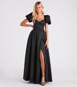 Style 05004-0186 Windsor Black Size 4 Padded Sleeves Ball Gown Sweet 16 Sweetheart Side slit Dress on Queenly