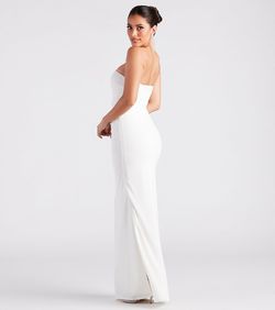 Style 05002-7392 Windsor White Size 12 Plus Size 05002-7392 Side slit Dress on Queenly
