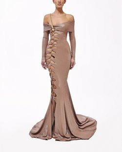 Style metallic-majesty-24-6 Valdrin Sahiti Gold Size 4 Pageant Floor Length Shiny Tall Height Side slit Dress on Queenly