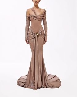 Style metallic-majesty-24-7 Valdrin Sahiti Gold Size 4 Pageant Floor Length Shiny Tall Height Mermaid Dress on Queenly