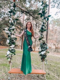 Sherri Hill Green Size 00 Short Height Side slit Dress on Queenly