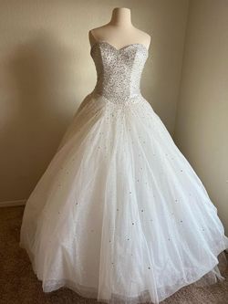 MoriLee White Size 14 Plus Size Strapless Quinceanera Floor Length Ball gown on Queenly
