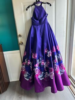 Ellie Wilde Multicolor Size 8 50 Off Ombre Ball gown on Queenly