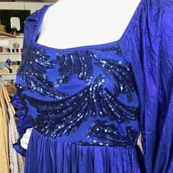 Style 1-830505036-3011 umgee Royal Blue Size 8 Long Sleeve Cocktail Dress on Queenly