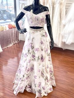 Style EW11804 Ellie Wilde Multicolor Size 0 Print Two Piece Prom Ew11804 Floor Length A-line Dress on Queenly
