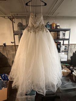 Allure bridal White Size 10 Jewelled Free Shipping Cotillion Ball gown on Queenly