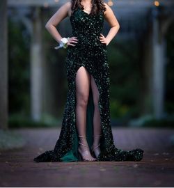 Portia and Scarlett Green Size 4 Prom Sweetheart Black Tie Euphoria Side slit Dress on Queenly