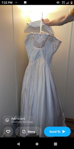 White Size 22 Ball gown on Queenly