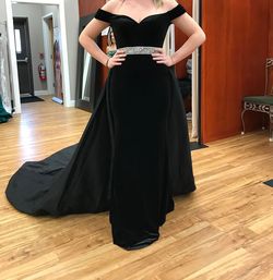 Style 62767R Mac Duggal Black Size 4 Jersey 50 Off Ball gown on Queenly