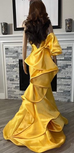 Style 53334 Sherri Hill Yellow Size 00 Floor Length Jersey Mermaid Dress on Queenly