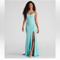 Windsor Green Size 4 Floor Length Side slit Dress on Queenly