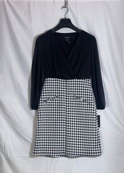 Enfocus Studio Black Size 6 Midi Free Shipping Cocktail Dress on Queenly