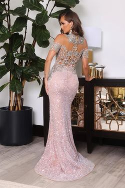 Style PS22418C Portia and Scarlett Silver Size 2 Tall Height Mermaid Dress on Queenly
