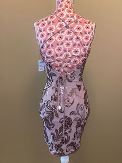 Windsor Purple Size 0 Plunge Lavender Cocktail Dress on Queenly