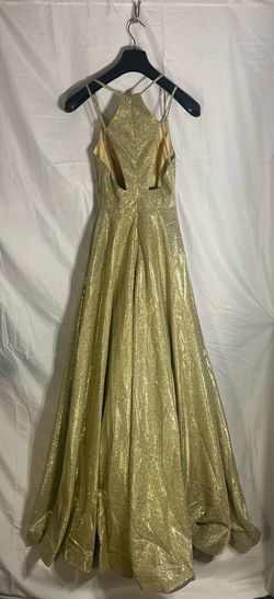 Royal Queen Collection Gold Size 2 Free Shipping 50 Off Train Dress on Queenly