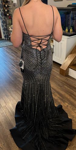 Sherri Hill Black Tie Size 6 Plunge Prom Straight Dress on Queenly