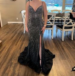 Sherri Hill Black Size 6 Prom Plunge Pageant Straight Dress on Queenly