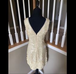 BCBG Nude Size 2 50 Off Plunge Semi Formal Jersey Cocktail Dress on Queenly