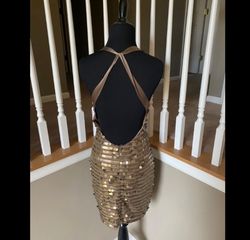 BCBG Gold Size 0 50 Off Swoop Semi Formal Jersey Cocktail Dress on Queenly