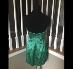 BCBG Green Size 2 Mini Strapless Cocktail Dress on Queenly
