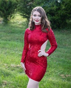 La Femme Red Size 4 Homecoming Sleeves Cocktail Dress on Queenly