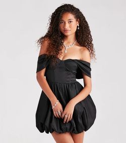 Windsor Black Size 8 Sleeves Cocktail Dress on Queenly