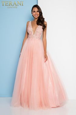Style 1811P5824 Terani Couture Pink Size 0 V Neck Lace Tulle 1811p5824 Ball gown on Queenly