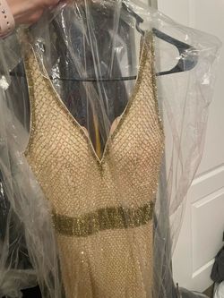 Mac Duggal Gold Size 2 Side Slit Black Tie Straight Dress on Queenly